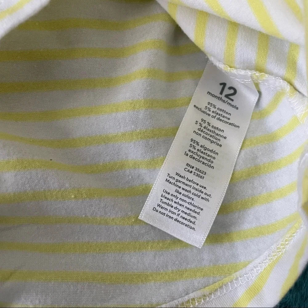 Carter’s Baby Girl Ruffle Sleeveless Top Size 12 Months